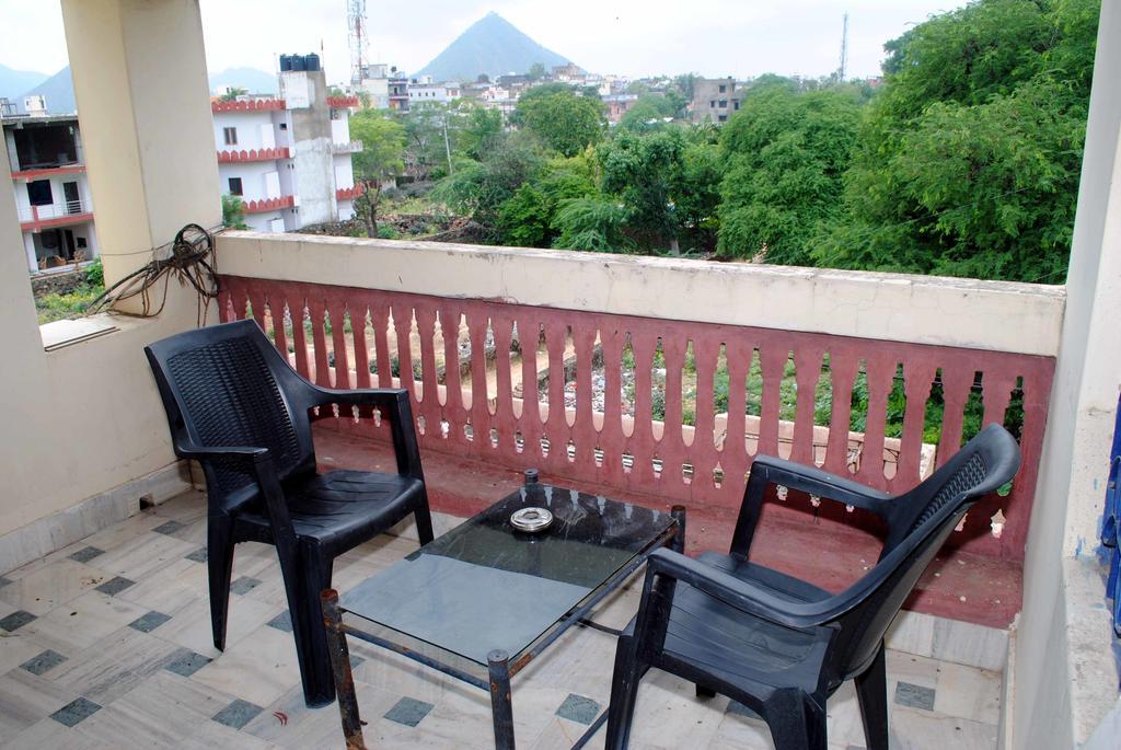 Hotel Hilltop Pushkar Exterior photo
